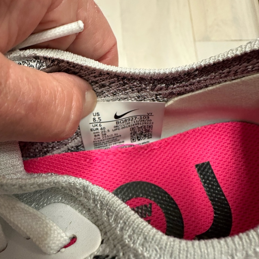 Nike Women's Gray and Pink Sneakers - Picture 4 of 4